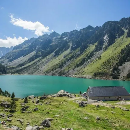 Chalet Mitoyen A Cauterets, 3 Chambres, Terrasse, Proche Ski Et Centre, Parking Inclus - Fr-1-401-133 Holiday home Cauterets
