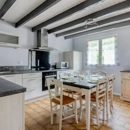 Chalet Mitoyen A Cauterets, 3 Chambres, Terrasse, Proche Ski Et Centre, Parking Inclus - Fr-1-401-133 Holiday home *